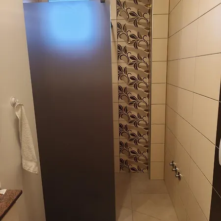 Apartman Ena *